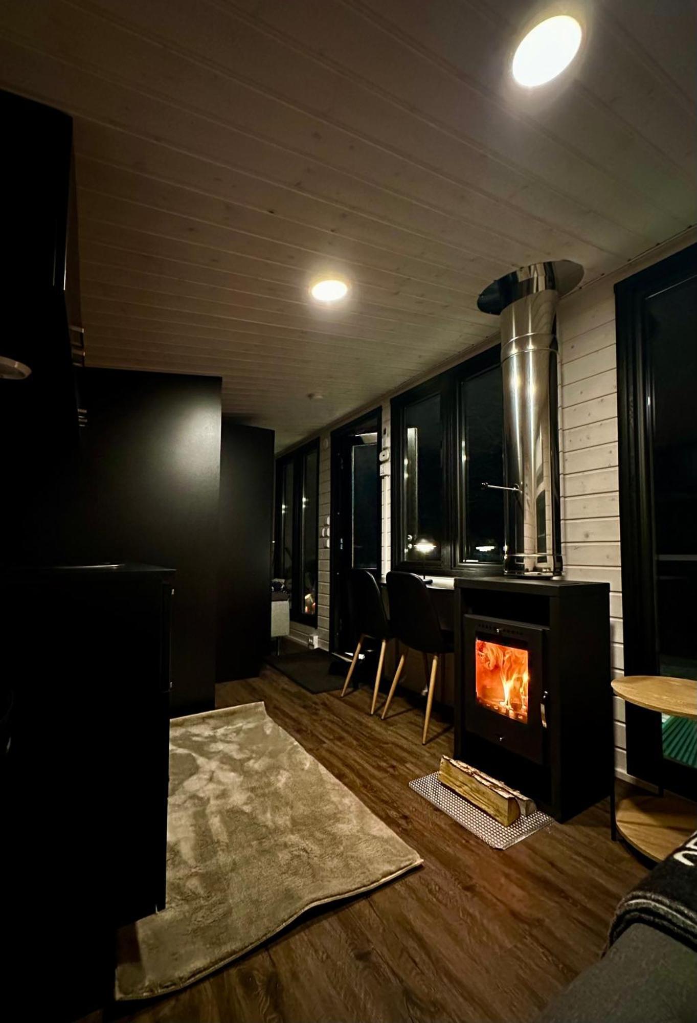 Aurora Forest Lodge Рованиеми Екстериор снимка